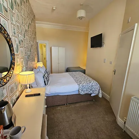 Rivelyn Bar & Restaurant Hotel 3*