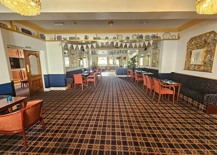 Rivelyn Bar & Restaurant