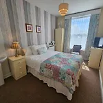 Hotel Rivelyn Bar & Restaurant