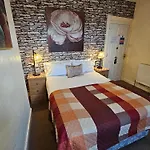 Rivelyn Bar & Restaurant 3* Scarborough