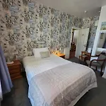 Rivelyn Bar & Restaurant Otel Scarborough