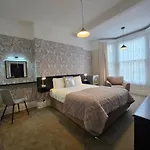 Rivelyn Bar & Restaurant Hotel 3*
