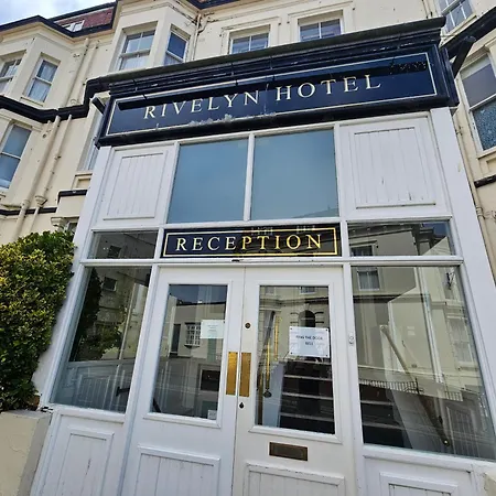 Rivelyn Bar & Restaurant