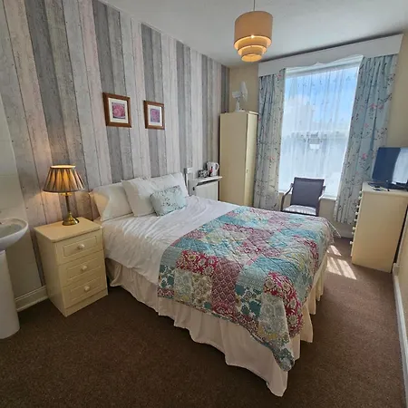 Hotel Rivelyn Bar & Restaurant