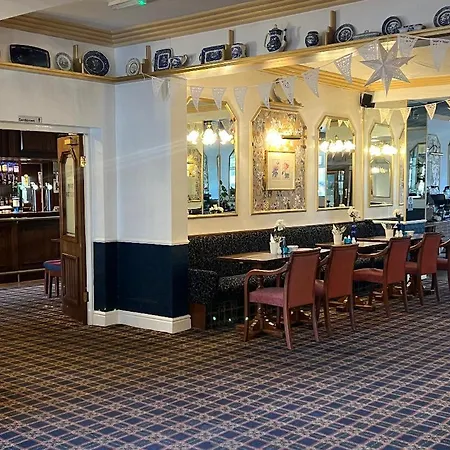 Hotel Rivelyn Bar & Restaurant