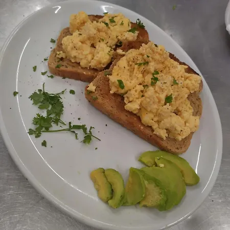 Rivelyn Bar & Restaurant Hotel 3*