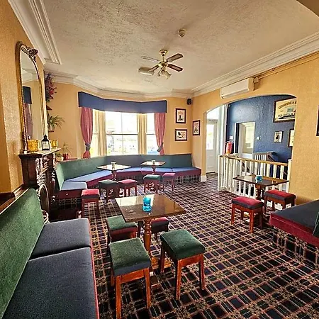 Rivelyn Bar & Restaurant 호텔 3*