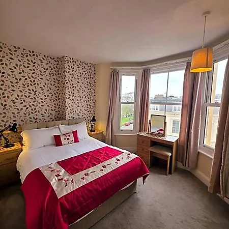 Otel Rivelyn Bar & Restaurant Scarborough