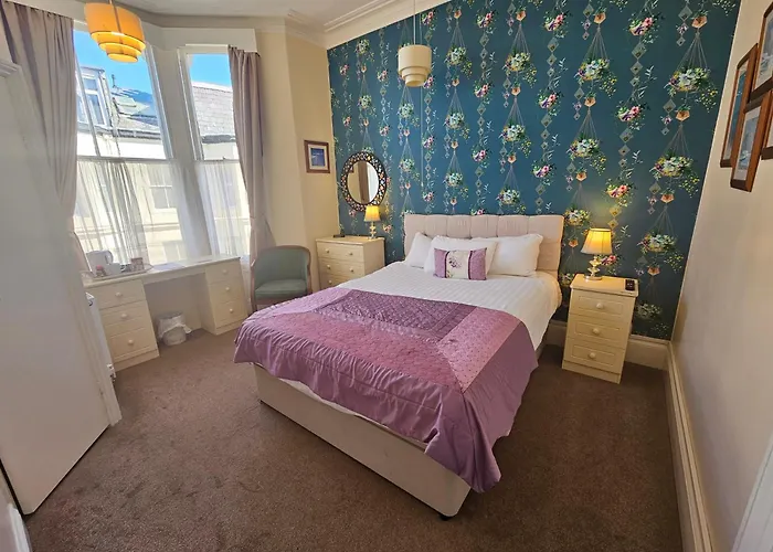 Rivelyn Bar & Restaurant Скарборо