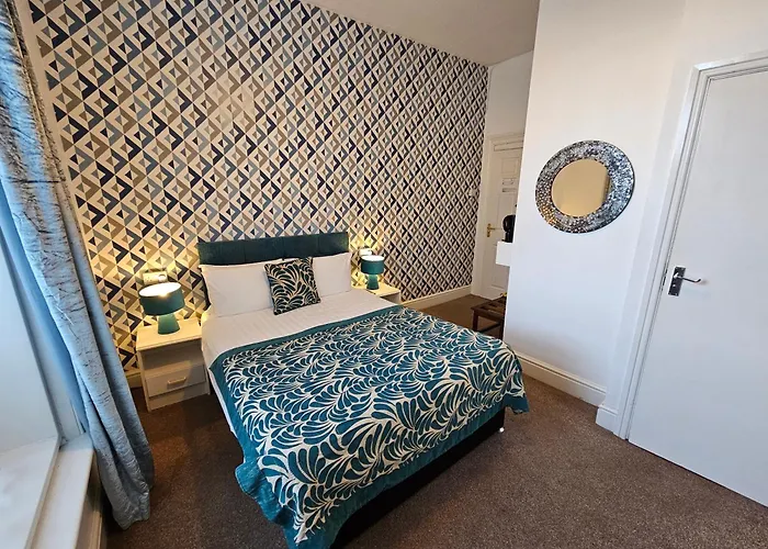 Rivelyn Bar & Restaurant Hotel