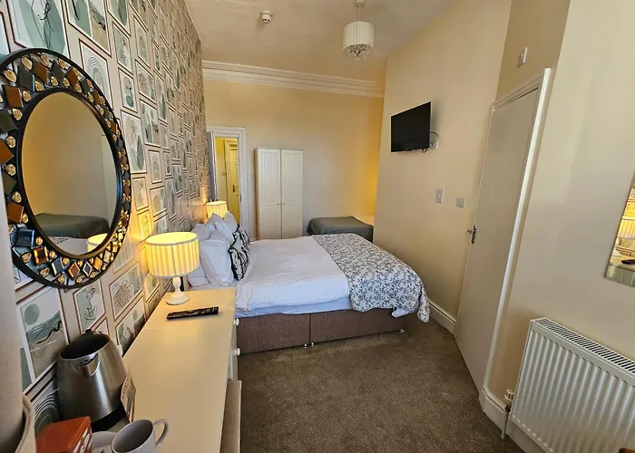 Rivelyn Bar & Restaurant Hotel 3*